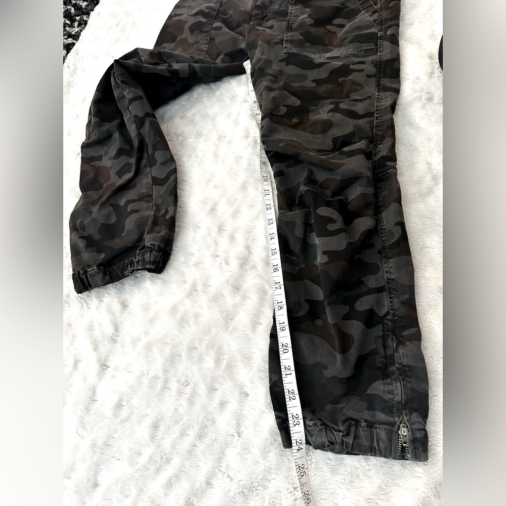 NILI LOTAN French Military Cropped Camo Pants - Picture 15 of 15